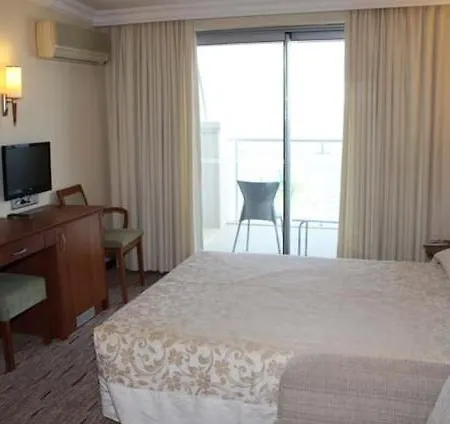 Royal Maris Hotel